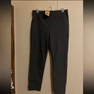 Women’s plus size slacks size X2 (20/22) new with tags